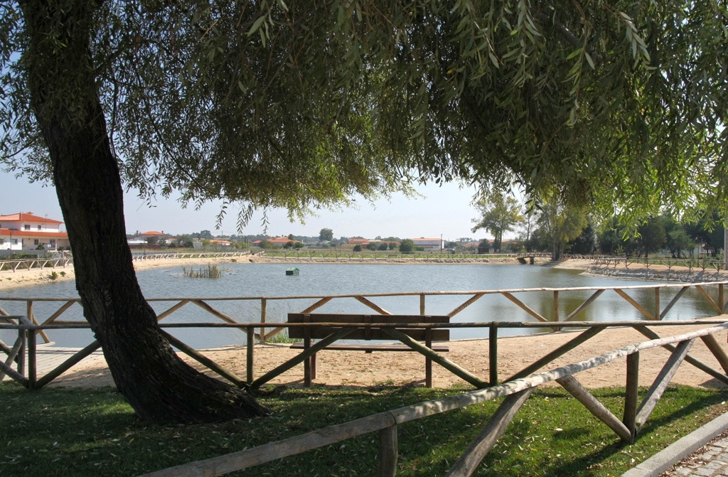 Calvão Lagoon and Park